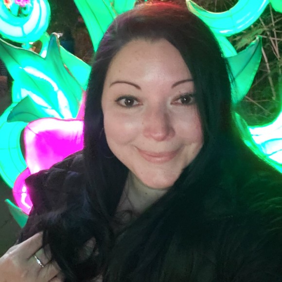 Meet your Posher, Randi - Picture 1 of 1